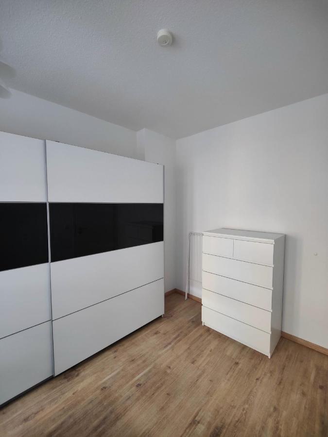 Neu Sanierte Wohnung Mit Balkon Und Stellplatz Erfurt Eksteriør billede