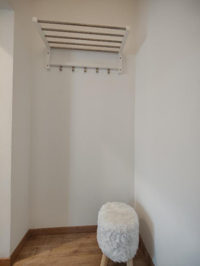 Neu Sanierte Wohnung Mit Balkon Und Stellplatz Erfurt Eksteriør billede